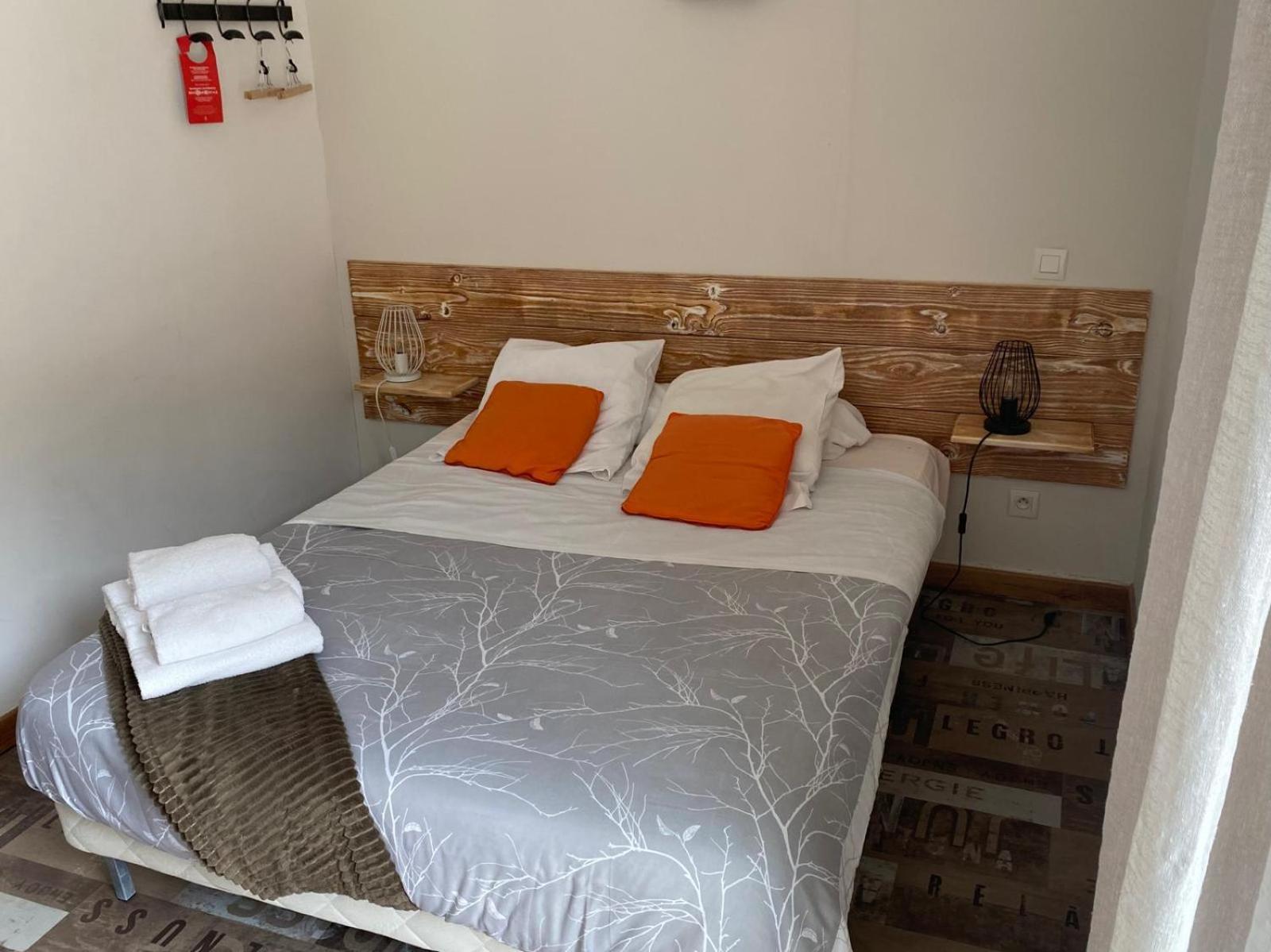 Auberge les Galets Peyruis Eksteriør bilde