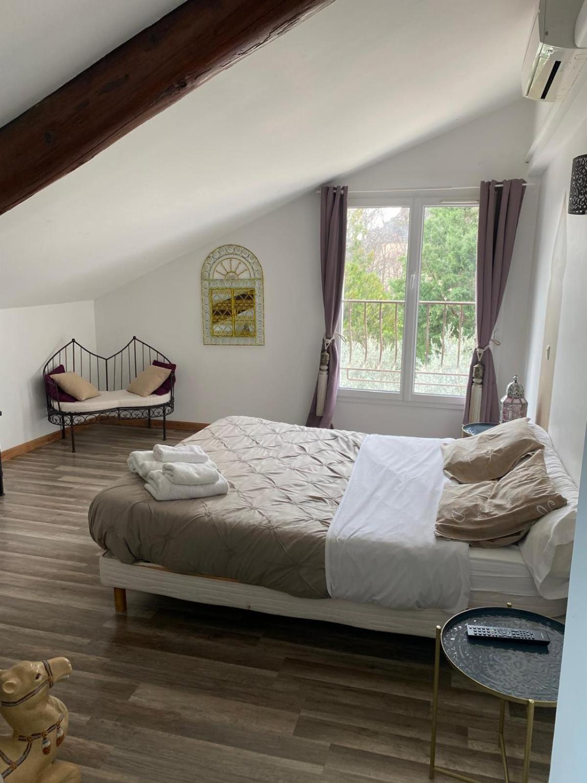 Auberge les Galets Peyruis Eksteriør bilde